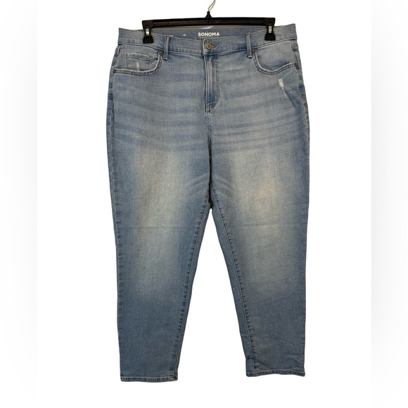 Sonoma Boyfriend Light Wash Plus Size Jeans Size 16 ☀️ - Picture 1 of 17